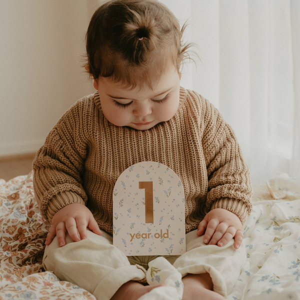 Fox & Fallow - Gold-Foil Baby Milestone Cards - Broderie