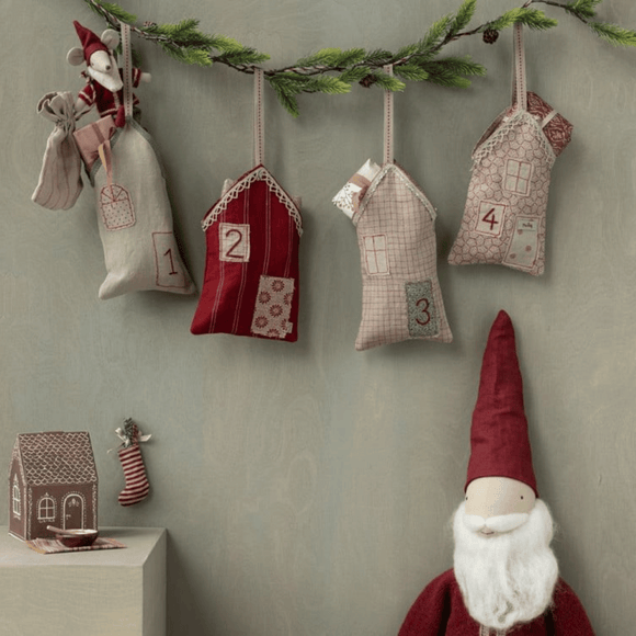 Maileg - Santa Mouse