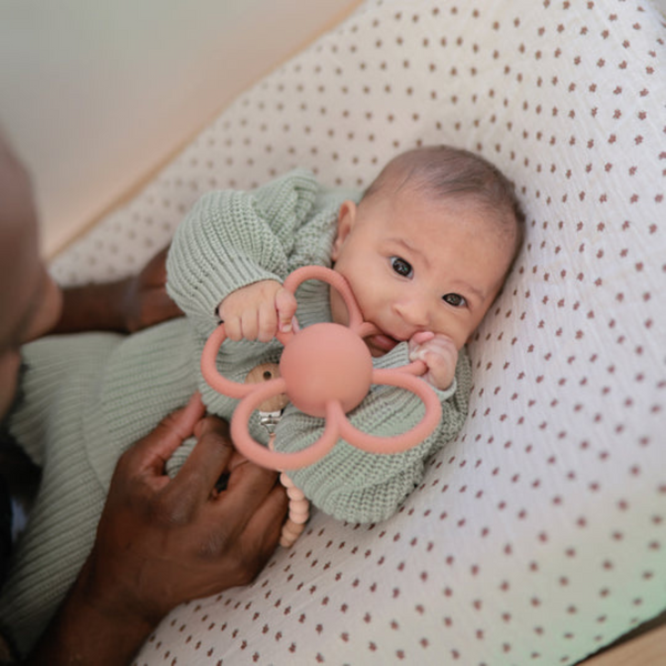 Mushie - Daisy Rattle Teether