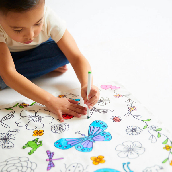 Sarah’s Silks - Mini Coloring Playsilk: Valentine's Day Illustration