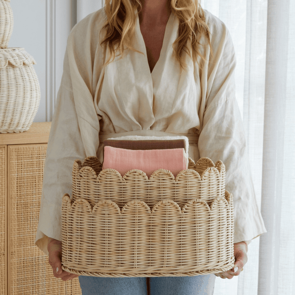 Bebe Bask - Belle Scalloped Basket - Large