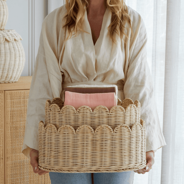 Bebe Bask - Belle Scalloped Basket - Small 