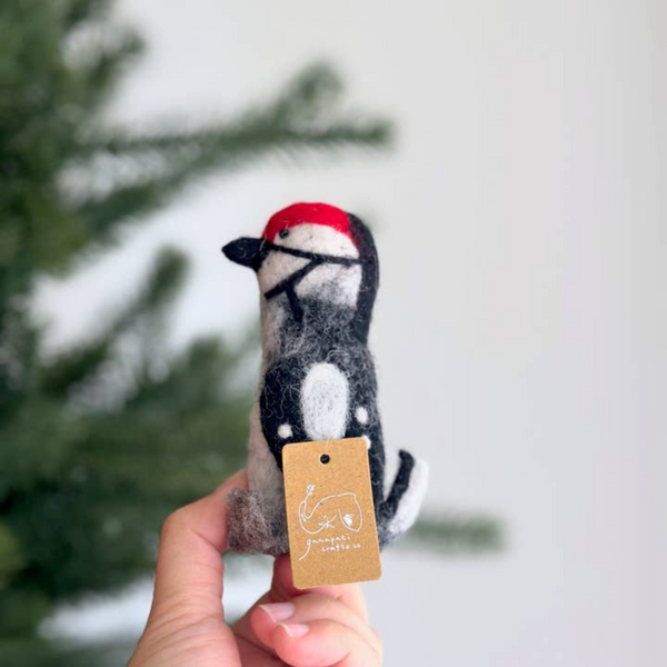 Deer Harbour Design - Woodpecker Finger Puppet