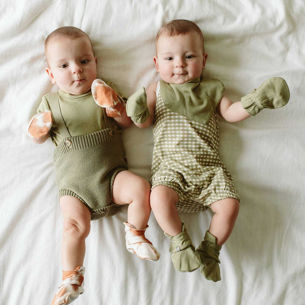 Goumikids - Stay On Baby Mitts - Artichoke