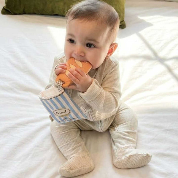 Itzy Ritzy - Baguette Teensy Crinkle™ Teether