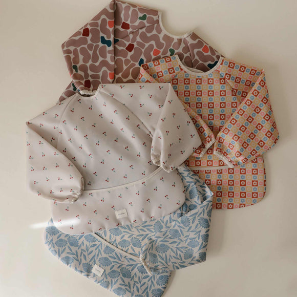 Itzy Ritzy - Long Sleeve Bib - Cherries