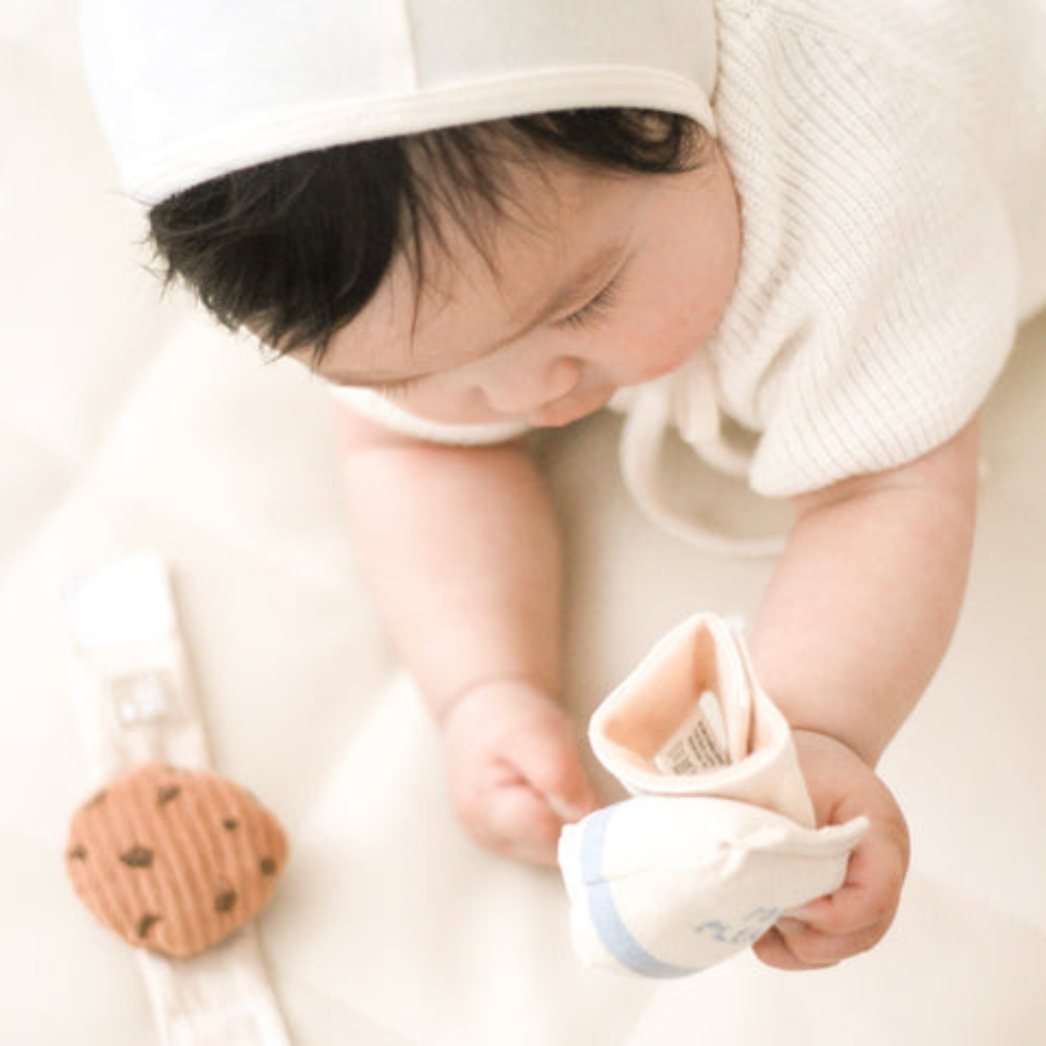 Ancle Rattles Little Lamb Kind - Milk + Cookie Wrist/Ankle Rattles Set – Dearly
