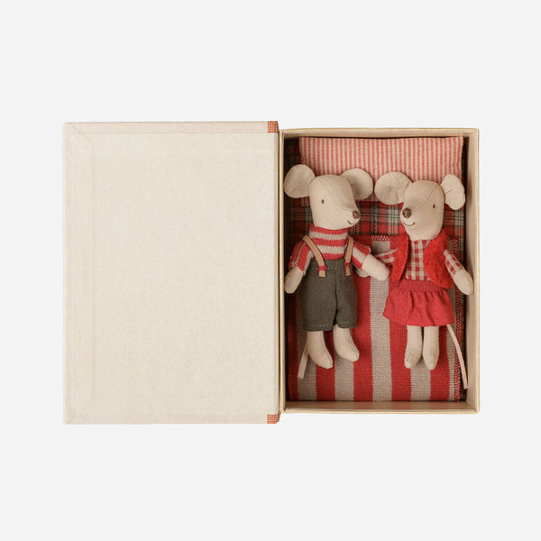 Maileg  - Christmas Twin Mice, Little Sister and Brother in Book