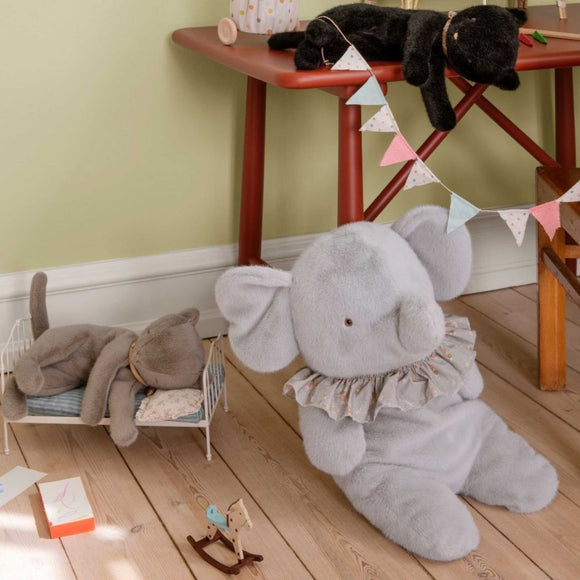 Maileg - Sleeping Kitten Plush, Medium (2 Colors) 