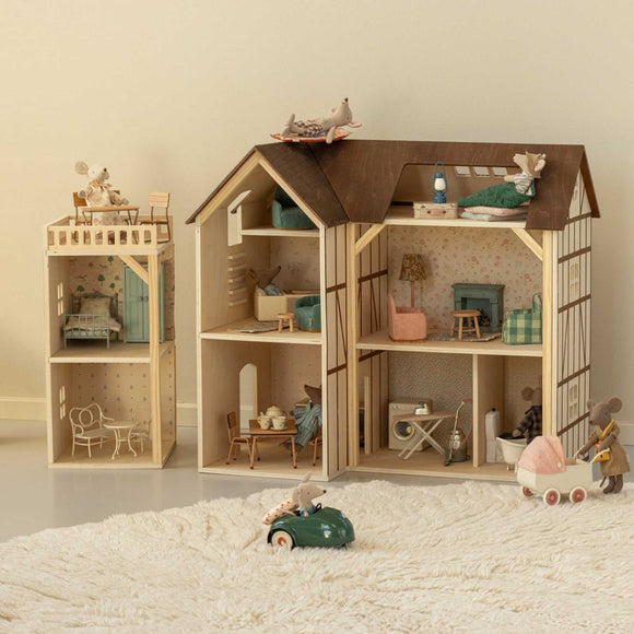Maileg - Wallpaper - Mouse Hole Farmhouse