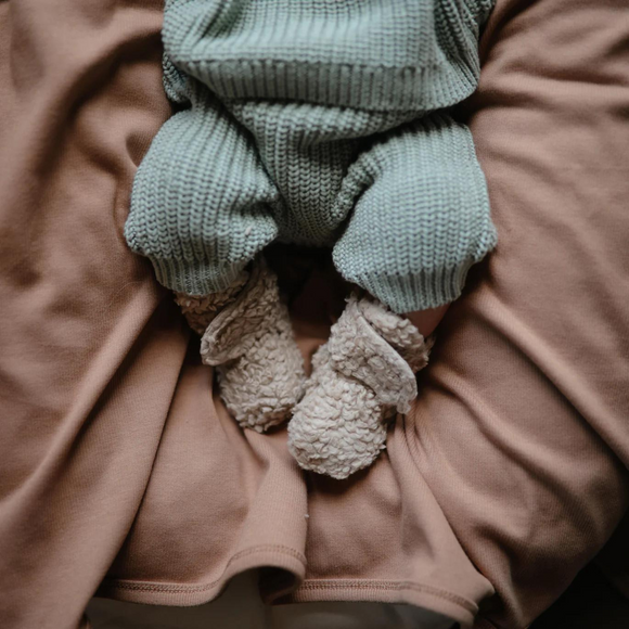Mushie - Cozy Baby Booties - Oatmeal