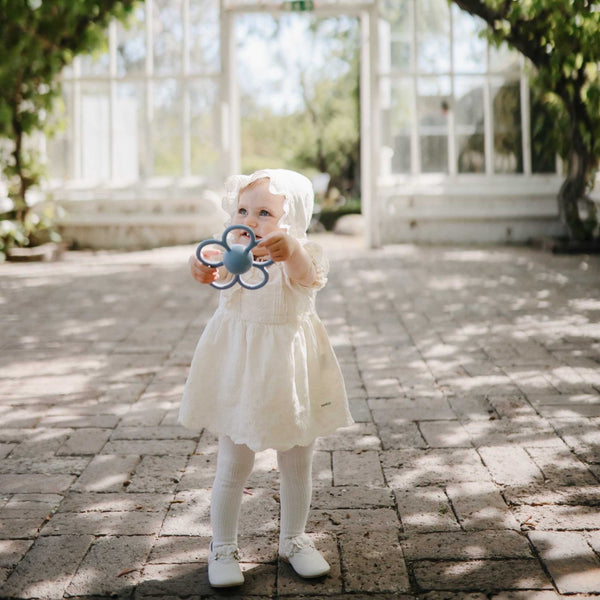 Mushie - Daisy Rattle Teether - Faded Denim