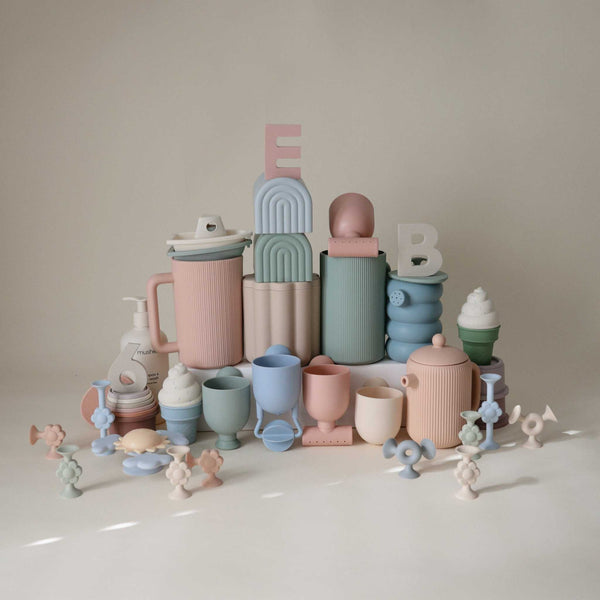 Mushie - Pour and Play Bath Set