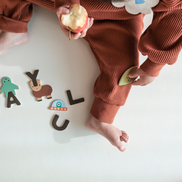 Oioiooi - Magnetic Alphabet Play Set