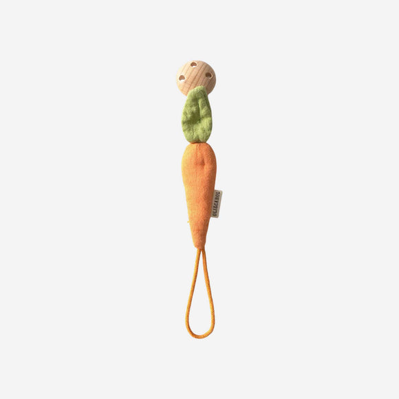 Oli & Carol - Cathy the Carrot Pacifier Clip