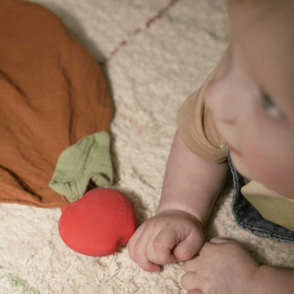 Oli & Carol - Pepa the Apple Big Doudou