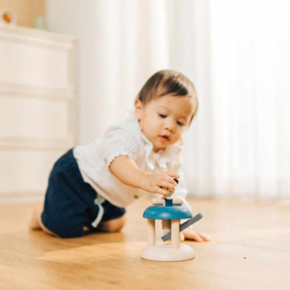 Plan Toys - Jumping Gymnast