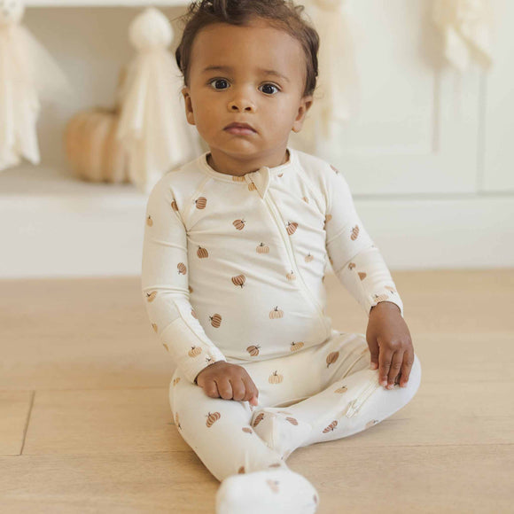 Quincy Mae - Bamboo Zip Footie - Pumpkins