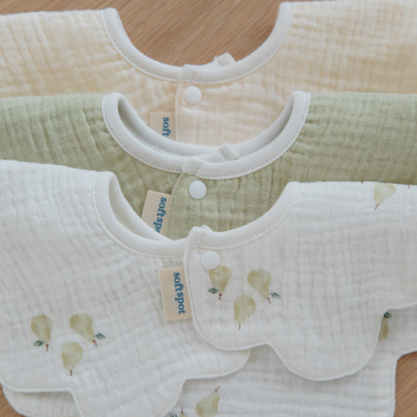 Soft Spot - Organic Cotton Soft Petal Bib Set - Garden