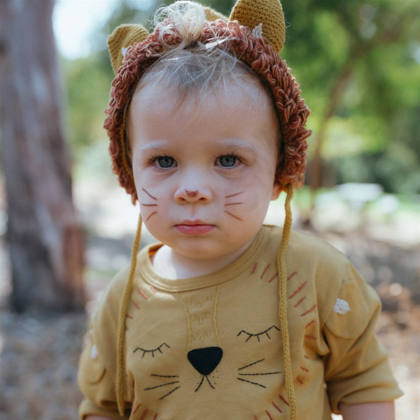 Wild Wawa - Knitted Lion Bonnet