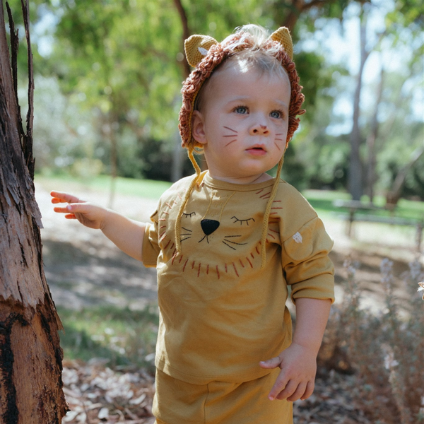 Wild Wawa - Knitted Lion Bonnet