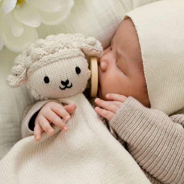 cuddle+kind -  Baby lamb lovey
